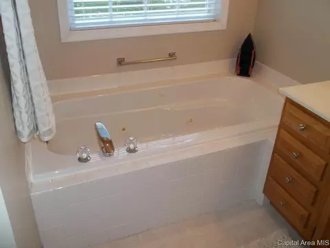 4432 Venetian, Springfield, IL 62703 photo 17