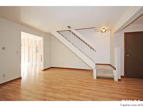 49 Trailridge Ln, Springfield, IL 62704 photo 4