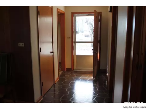 25 Sumner Ln, Springfield, IL 62707 photo 17