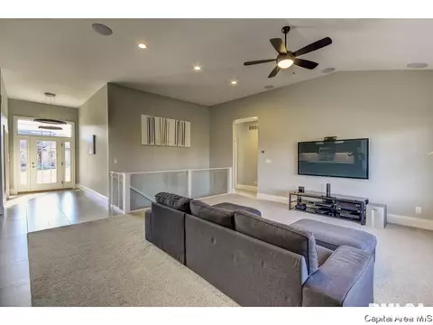 3601 Crystal Spring Dr, Springfield, IL 62711 photo 4