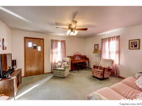 1217 N Daniels, Springfield, IL 62702 photo 2