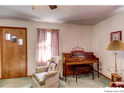 1217 N Daniels, Springfield, IL 62702 photo 3
