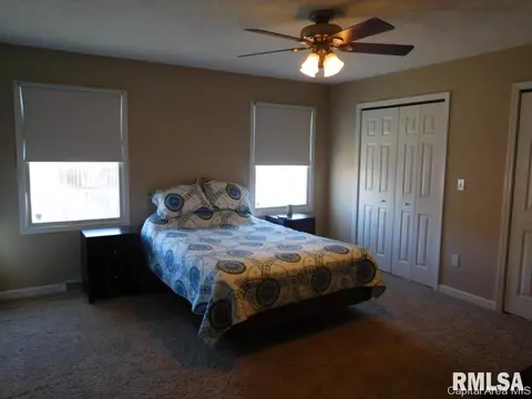 2818 Cronin Dr, Springfield, IL 62711 photo 7