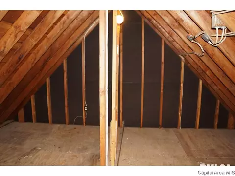 261 E Banister Rd, Springfield, IL 62707 photo 10