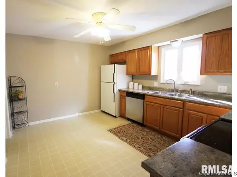 48 Mesa Rd, Springfield, IL 62702 photo 9