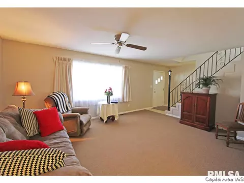 48 Mesa Rd, Springfield, IL 62702 photo 3