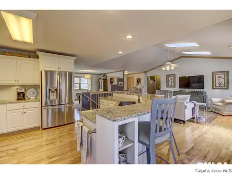 6816 Ninebark Dr, Springfield, IL 62712 photo 9