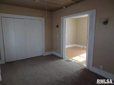1132 N 2nd, Springfield, IL 62702 photo 5