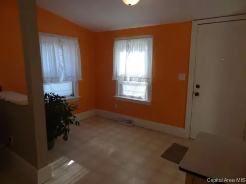 1132 N 2nd, Springfield, IL 62702 photo 8