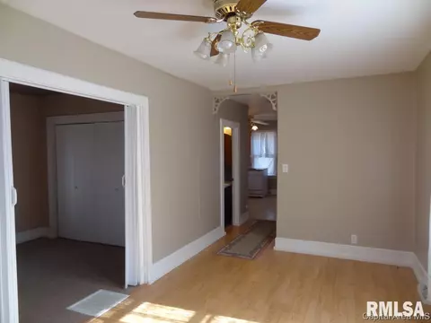 1132 N 2nd, Springfield, IL 62702 photo 3