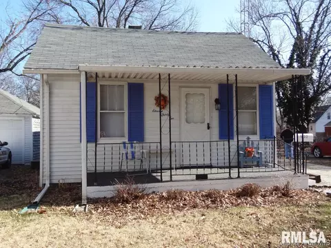 1132 N 2nd, Springfield, IL 62702 photo 2