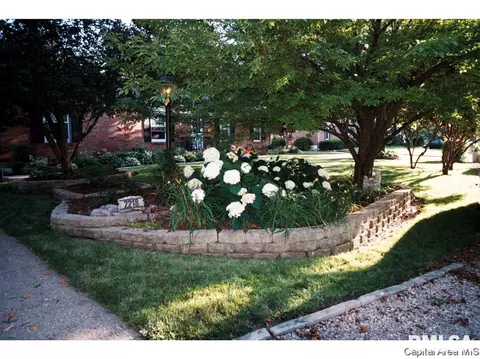 2218 Greenbriar Rd, Springfield, IL 62704 photo 9