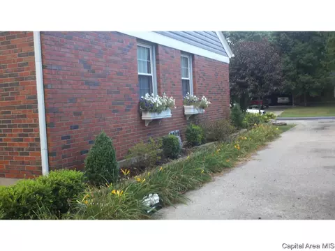 2218 Greenbriar Rd, Springfield, IL 62704 photo 12