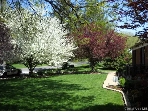 2218 Greenbriar Rd, Springfield, IL 62704 photo 6