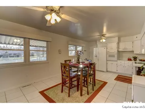 8 Nightingale Dr, Springfield, IL 62711 photo 7