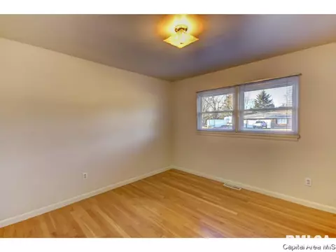 8 Nightingale Dr, Springfield, IL 62711 photo 15
