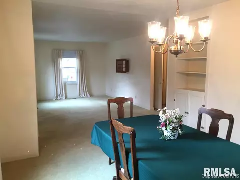 2055 Buchanan, Springfield, IL 62703 photo 9