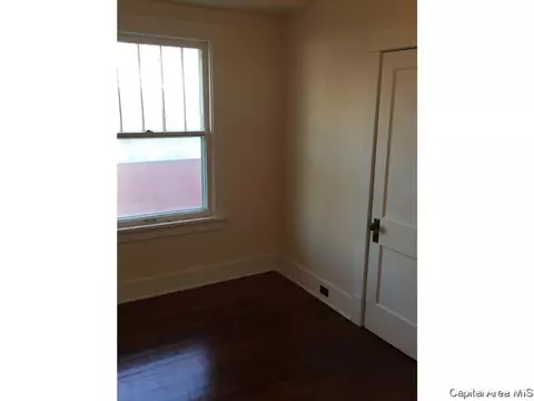 427 E Clay, Roodhouse, IL 62082 photo 6