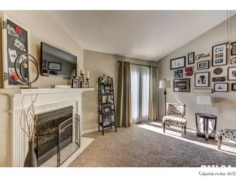 3708 Kerry Blvd, Springfield, IL 62712 photo 6