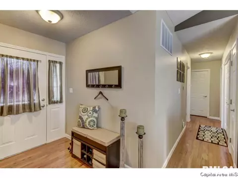 3708 Kerry Blvd, Springfield, IL 62712 photo 8
