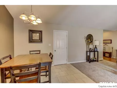 3708 Kerry Blvd, Springfield, IL 62712 photo 17