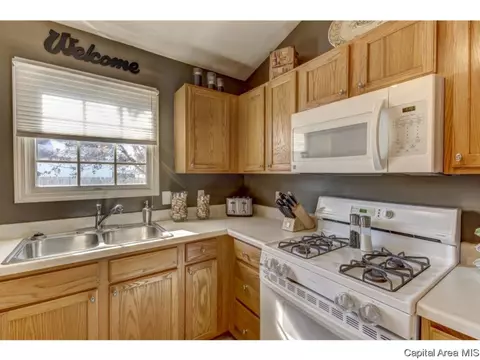 3708 Kerry Blvd, Springfield, IL 62712 photo 14