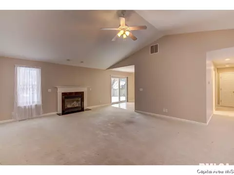 3701 Bergamot Dr, Springfield, IL 62712 photo 25