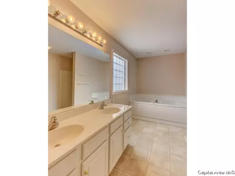 3701 Bergamot Dr, Springfield, IL 62712 photo 31