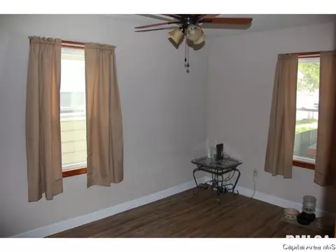 2311 S 12th Street St, Springfield, IL 62703 photo 10