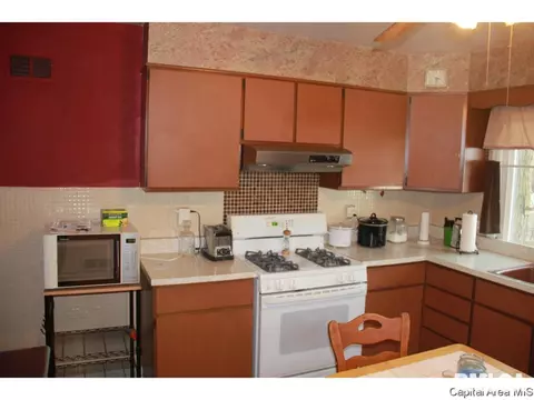 2311 S 12th Street St, Springfield, IL 62703 photo 7