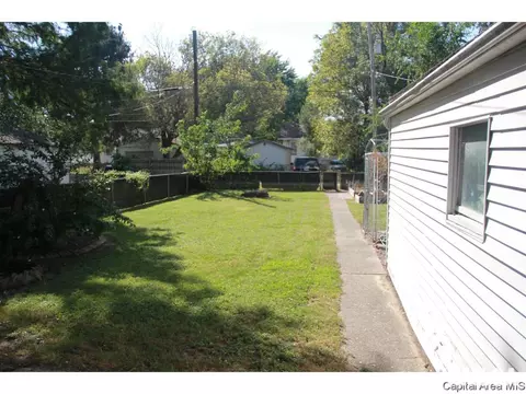 2311 S 12th Street St, Springfield, IL 62703 photo 17