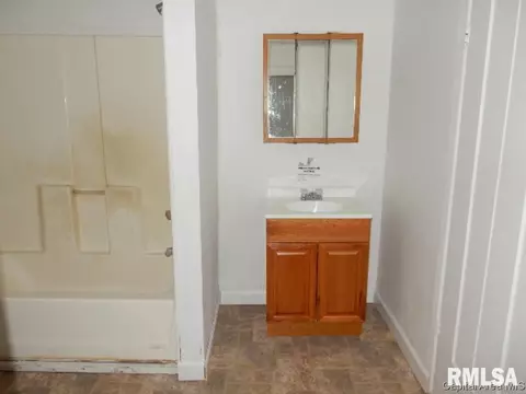 1700 E Capitol St, Springfield, IL 62703 photo 11