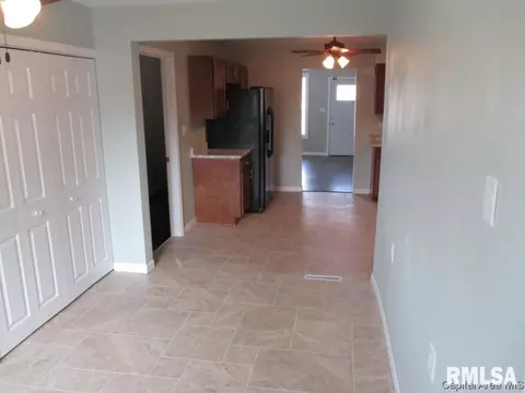 2800 E Black Ave, Springfield, IL 62702 photo 20