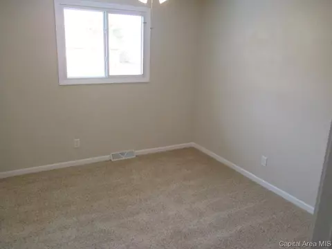 2800 E Black Ave, Springfield, IL 62702 photo 7