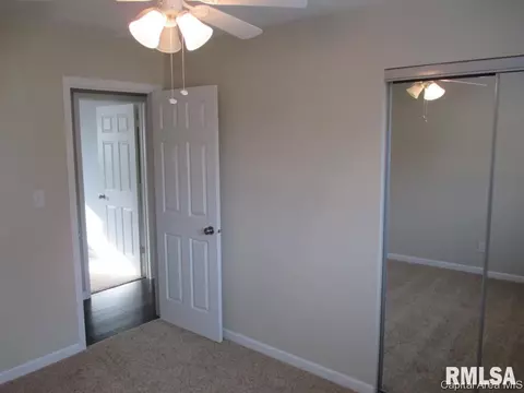 2800 E Black Ave, Springfield, IL 62702 photo 9