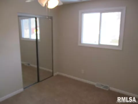 2800 E Black Ave, Springfield, IL 62702 photo 8