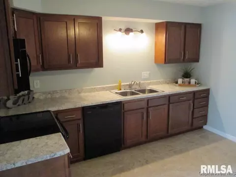 2800 E Black Ave, Springfield, IL 62702 photo 18