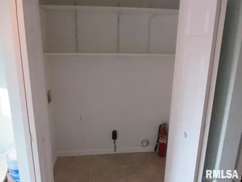 2800 E Black Ave, Springfield, IL 62702 photo 21