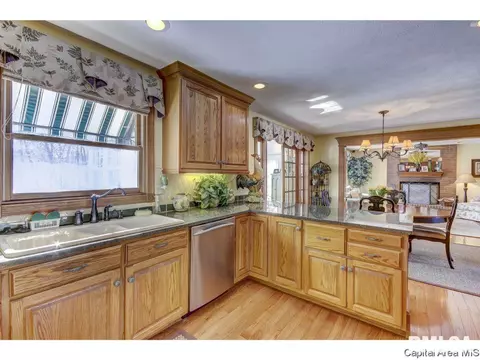 3312 Collingwood Dr, Springfield, IL 62711 photo 6