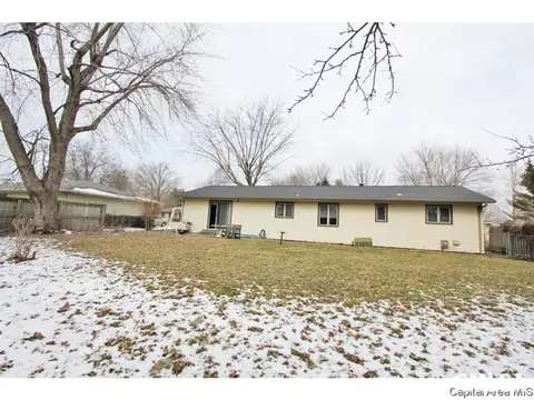 138 White Birch, Springfield, IL 62712 photo 26