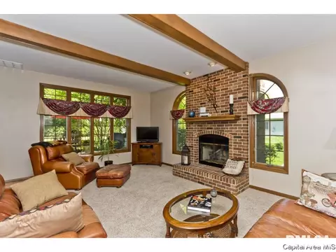3409 Red Hawk, Springfield, IL 62711 photo 2