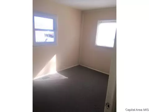 201 S Parker Ave, Springfield, IL 62704 photo 8