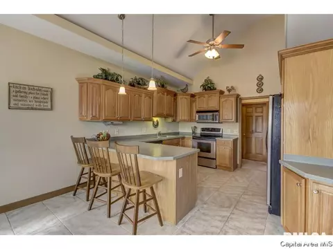 1404 Old Crows Way, Springfield, IL 62712 photo 18