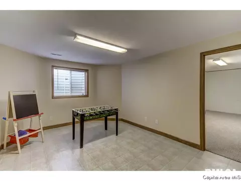 1404 Old Crows Way, Springfield, IL 62712 photo 35