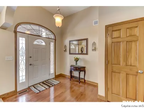 1404 Old Crows Way, Springfield, IL 62712 photo 5
