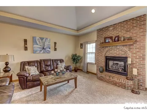 1404 Old Crows Way, Springfield, IL 62712 photo 11