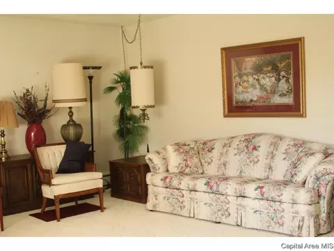 5101 Oak Crest Rd, Springfield, IL 62707 photo 7