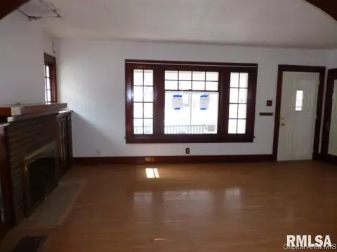 2242 Yale Blvd, Springfield, IL 62703 photo 2