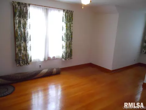 2025 Whittier, Springfield, IL 62704 photo 2