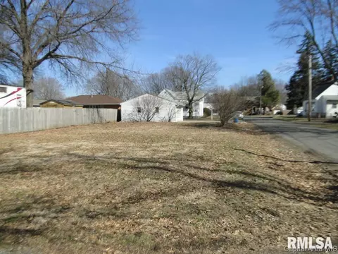 2101 N 19th St, Springfield, IL 62702 photo 17